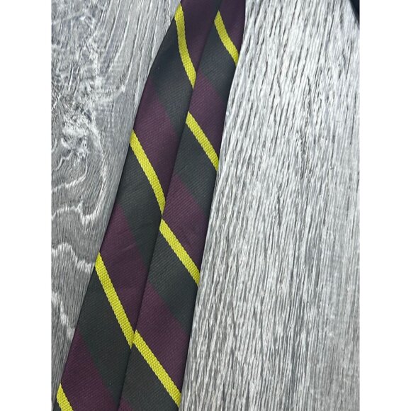 Giuseppe Neck Tie For Men's One Size Yellow Diagonal Stripes on Black - Picture 7 of 8